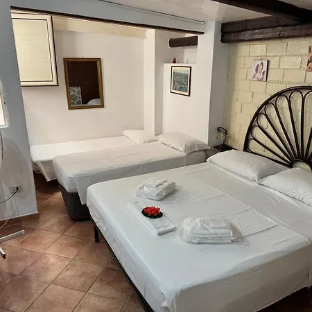 Baia Di Riaci Tropea Alojamento de Acomodação e Pequeno-almoço Santa Domenica (Vibo Valentia)