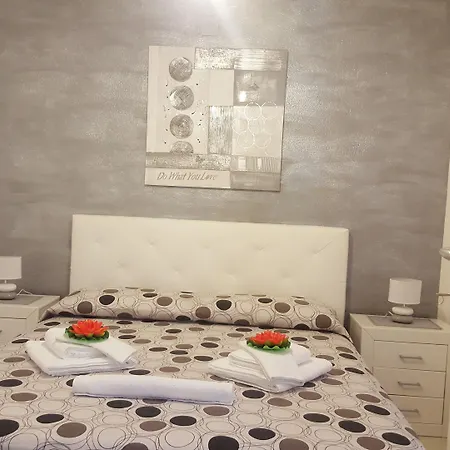 Baia Di Riaci Tropea Alojamento de Acomodação e Pequeno-almoço 3*