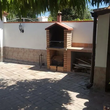 Alojamento de Acomodação e Pequeno-almoço Baia Di Riaci Tropea 3*