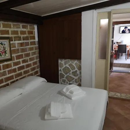 Bed and breakfast Baia Di Riaci Tropea 3*