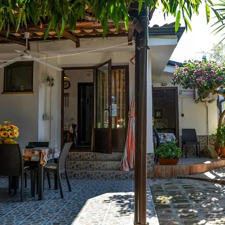 Bed & Breakfast Baia Di Riaci Tropea 3*