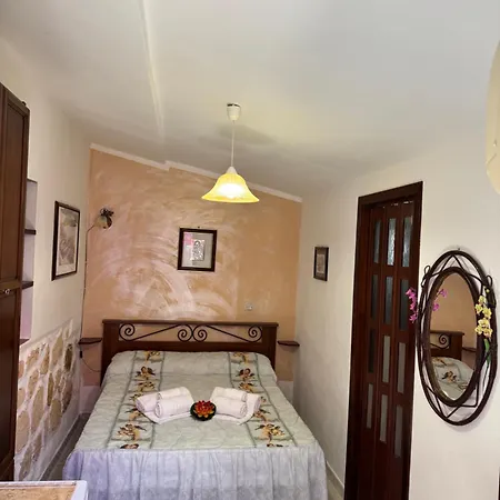 Frühstückspension Baia Di Riaci Tropea 3*