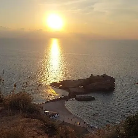 فندق مبيت وإفطار Baia Di Riaci Tropea