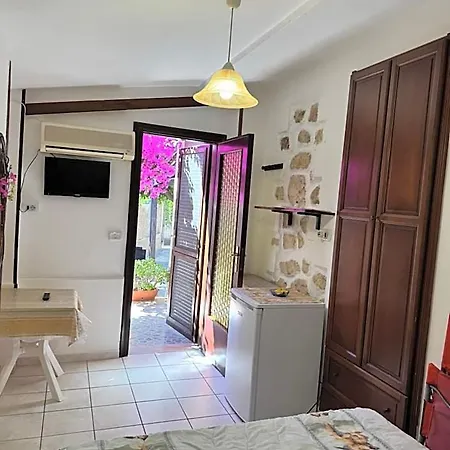 Baia Di Riaci Tropea فندق مبيت وإفطار سانتا دومينيكا