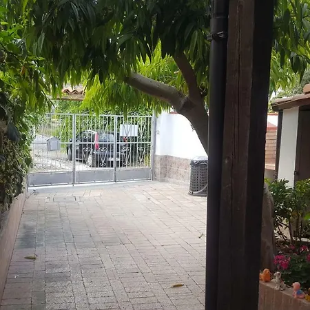 Baia Di Riaci Tropea לינה וארוחת בוקר 3*