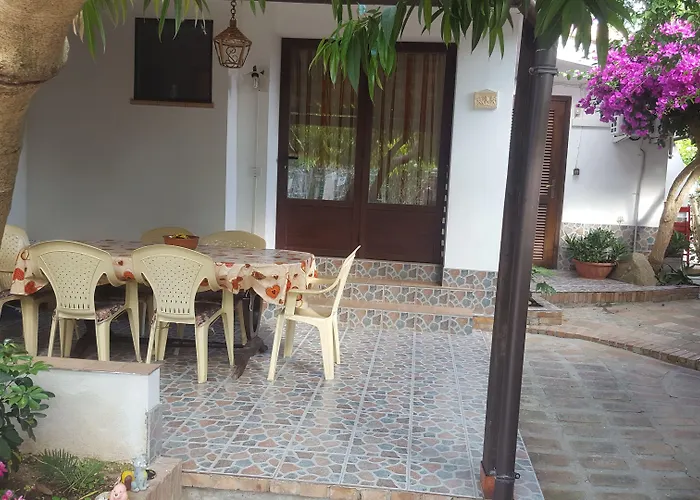 Baia Di Riaci Tropea לינה וארוחת בוקר