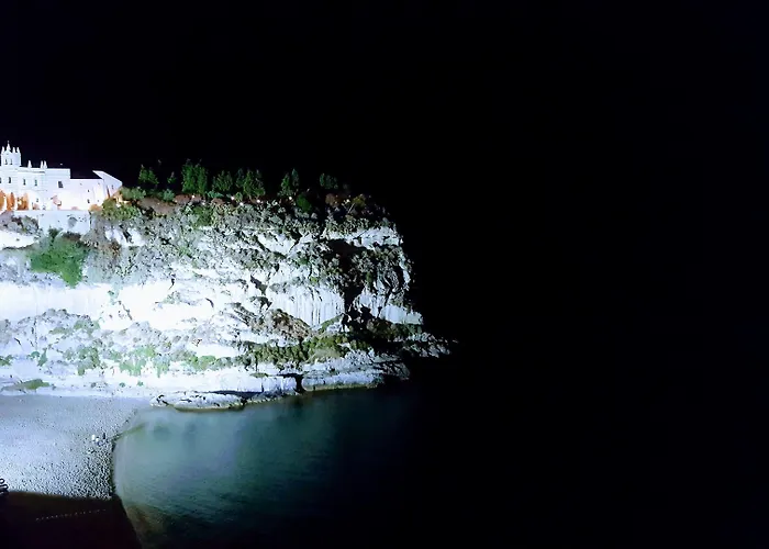 לינה וארוחת בוקר Baia Di Riaci Tropea סנטה דומניקה